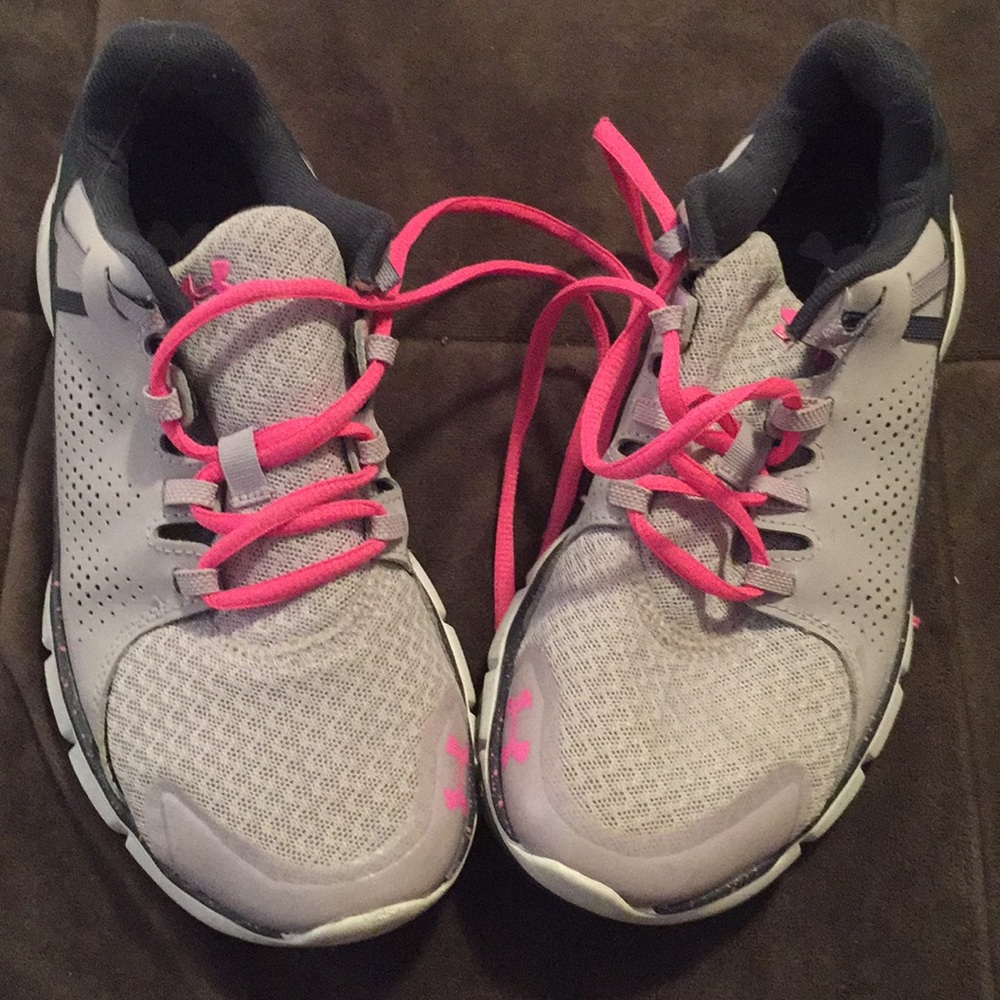 Women’s Underarmor Micro G size 7.5